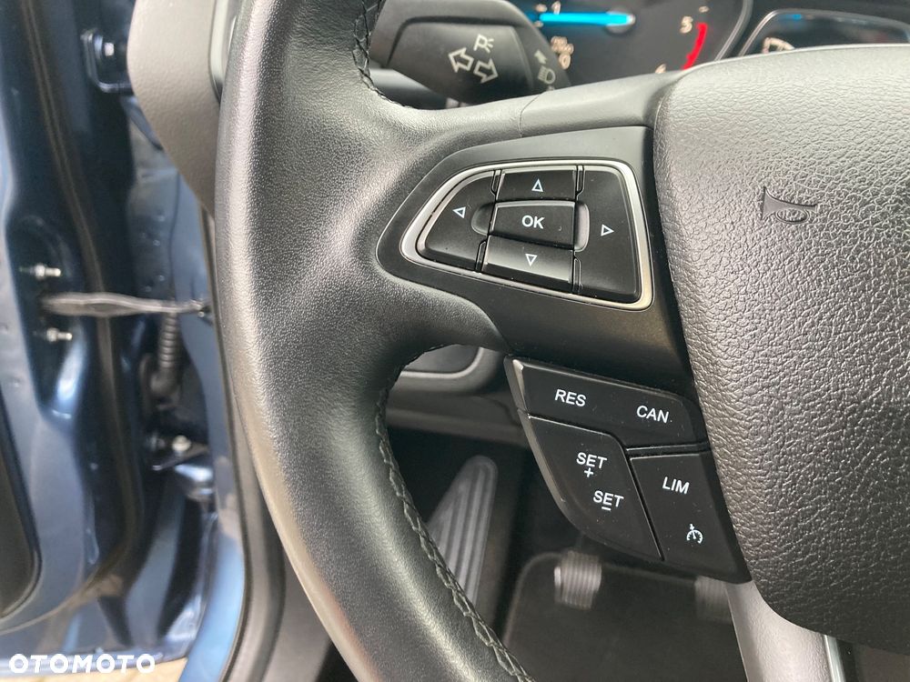 Ford Kuga 2.0 TDCi 4x2 Titanium - 14