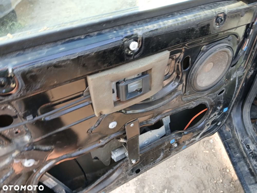 land rover freelander 5D fotel fotele kanapa deska kokpit podsufitka boczek boczki klamka podłokietnik - 3