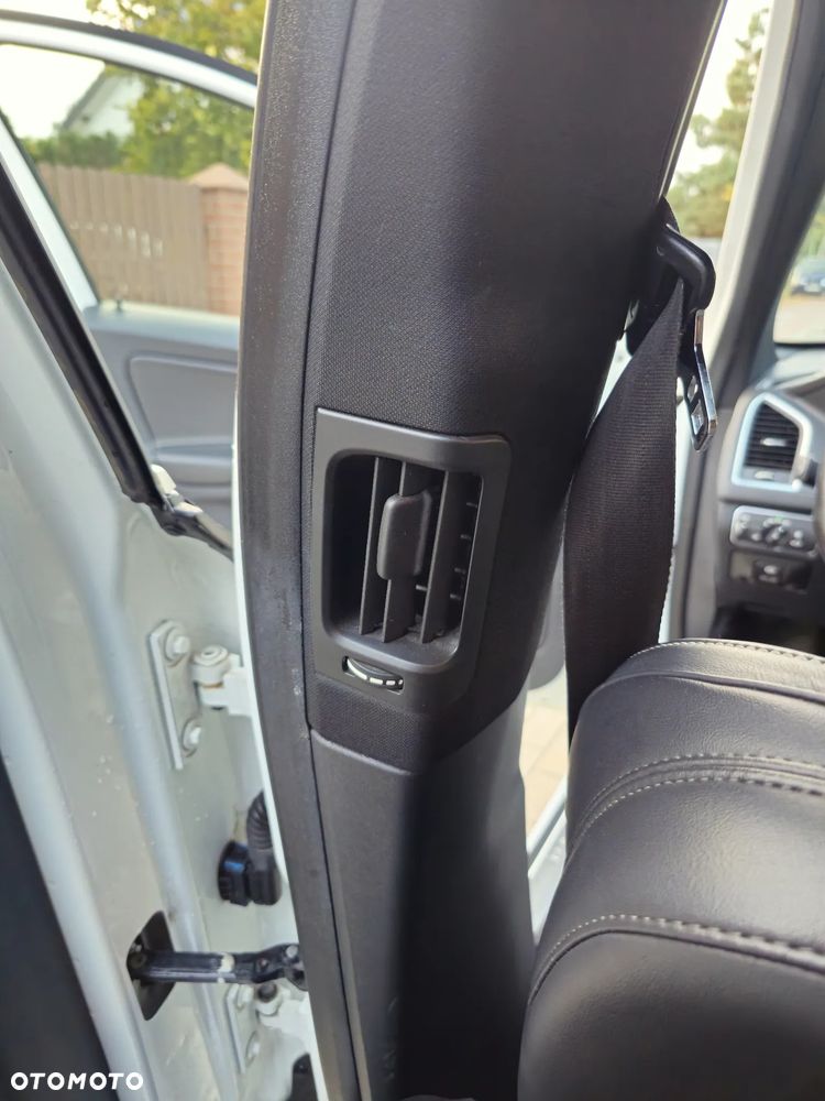 Volvo XC 60 - 28