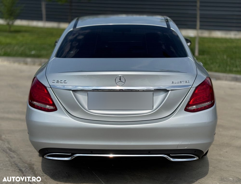 Mercedes-Benz C - 4