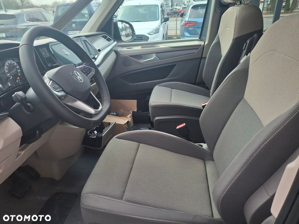 Volkswagen Multivan - 31