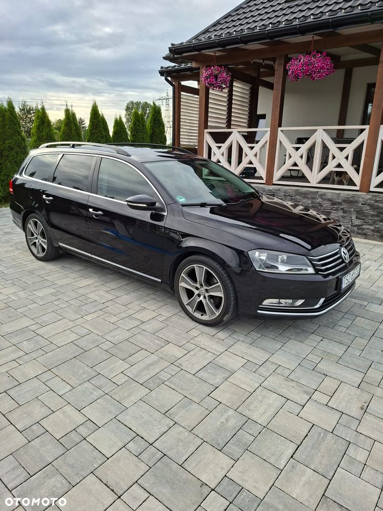 Volkswagen Passat - 1