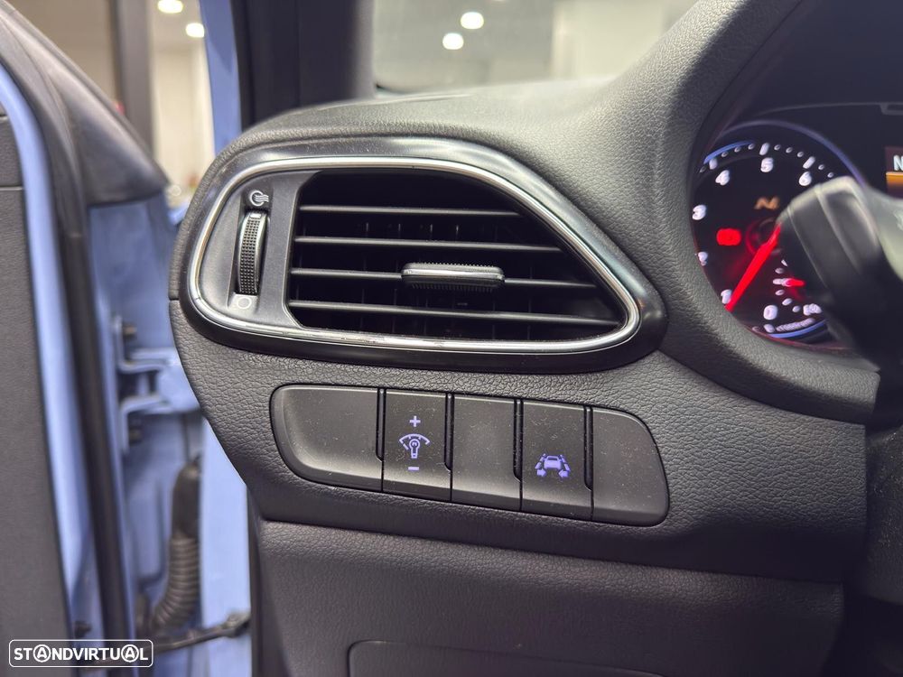 Hyundai i30 N 2.0 T-GDi Performance Pack - 13