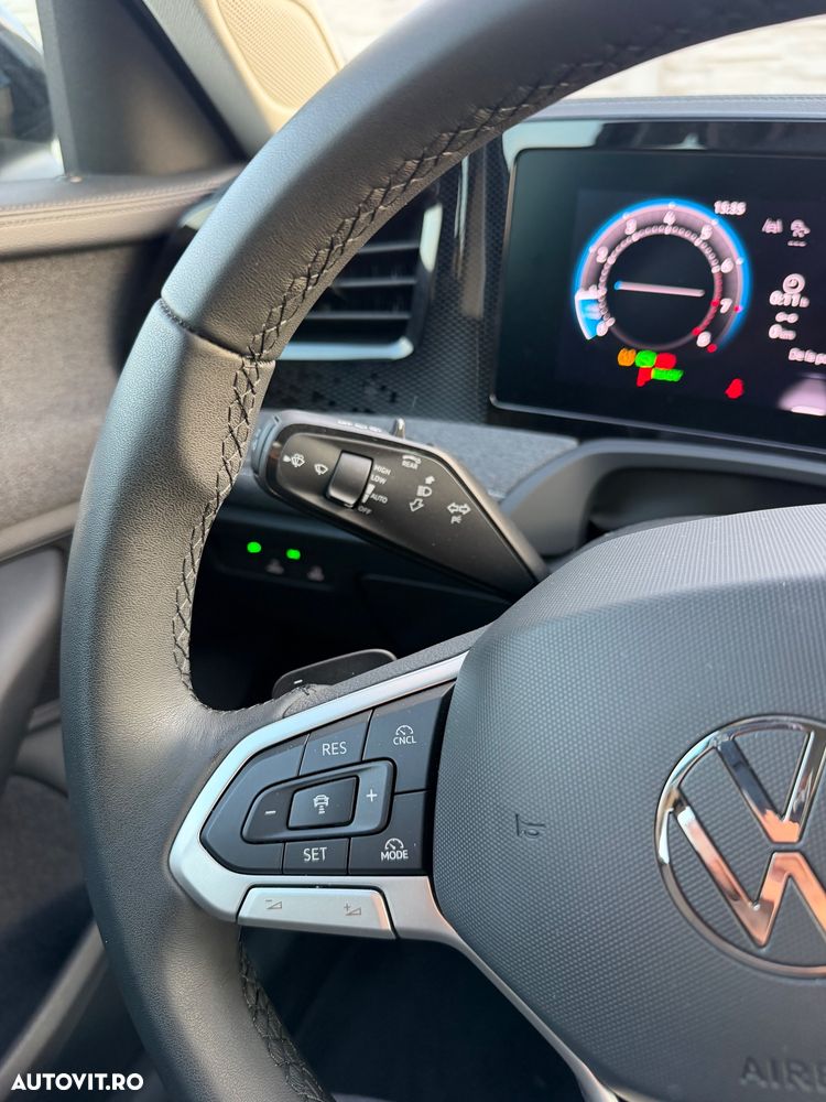 Volkswagen Passat - 18