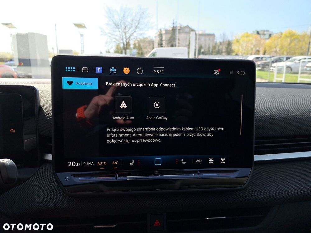 Volkswagen T-Roc 1.5 eTSI Life DSG - 29