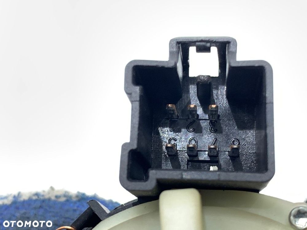 STACYJKA  VOLVO V50 (545) 2003 - 2012 2.0 D 100 kW [136 KM] olej napędowy 2004 - 2010 30659837 - 4