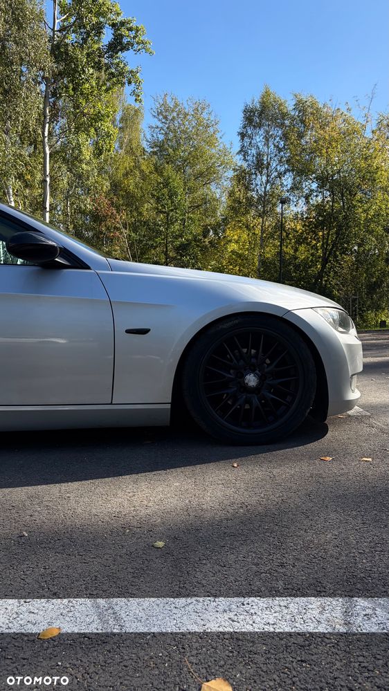 BMW Seria 3 320i - 3