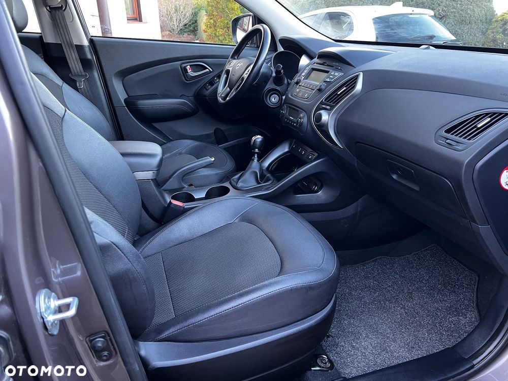 Hyundai ix35 2.0 4WD Trend - 17