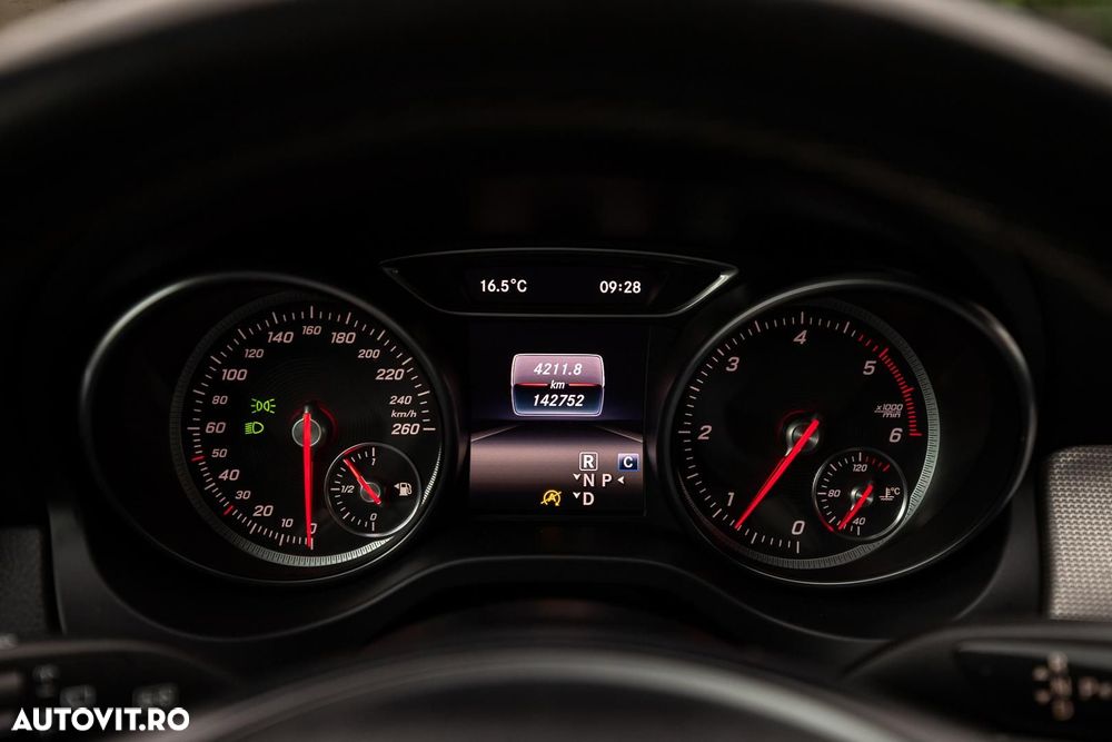 Mercedes-Benz GLA 200 d 4MATIC Aut. - 14