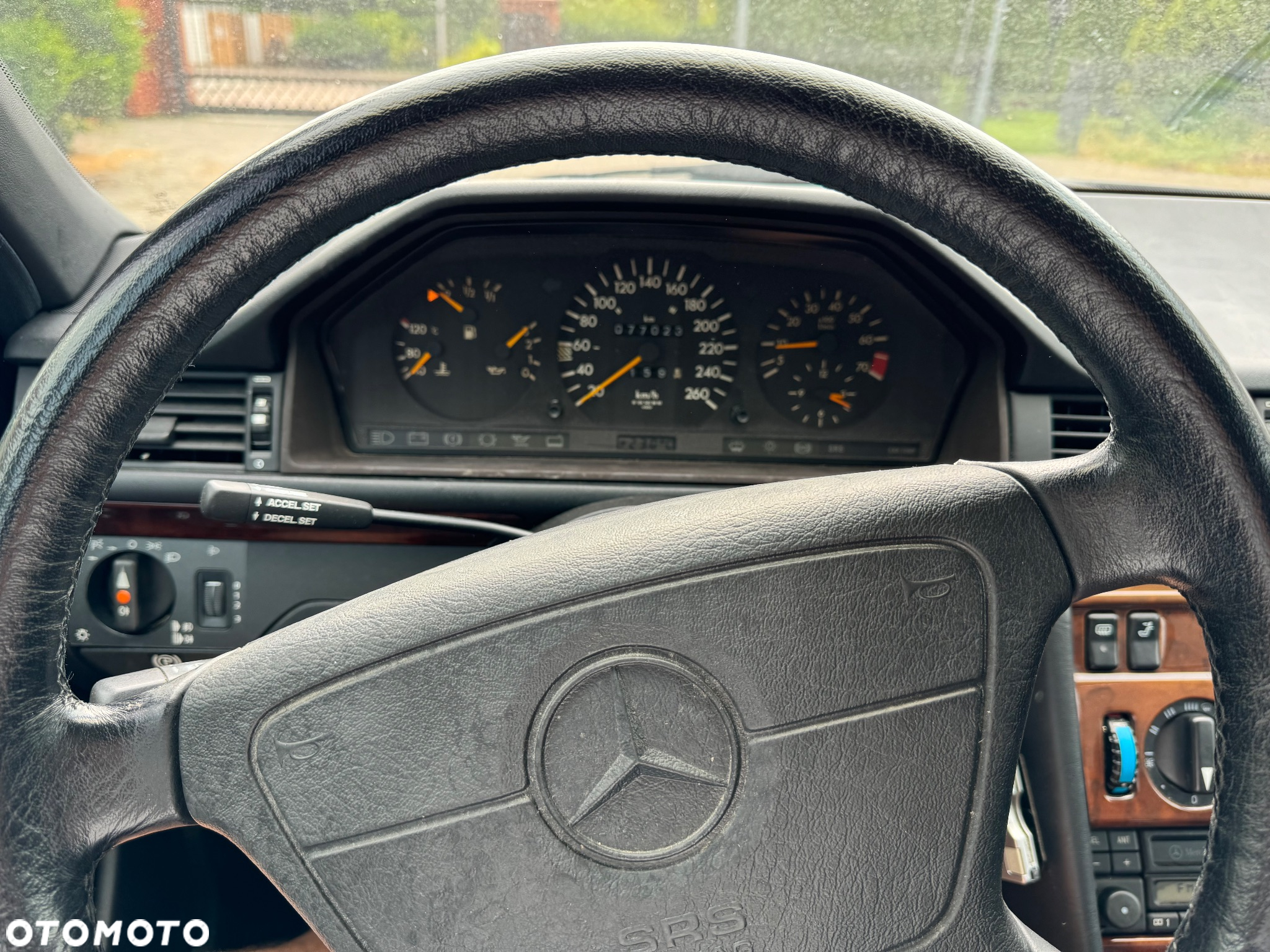 Mercedes-Benz Klasa E - 11
