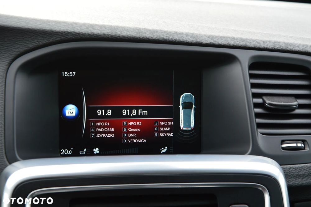 Volvo V60 D6 AWD Plug-in Hybrid Summum - 8