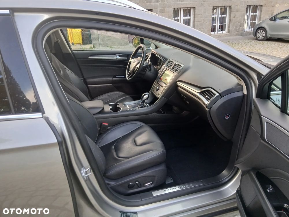 Ford Mondeo - 24