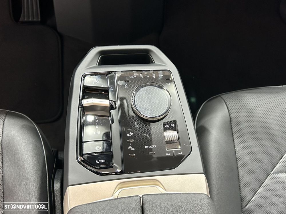BMW iX xDrive 40 Pack Desportivo — photo 5