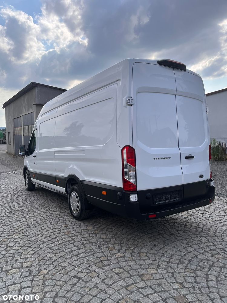 Ford Transit - 4