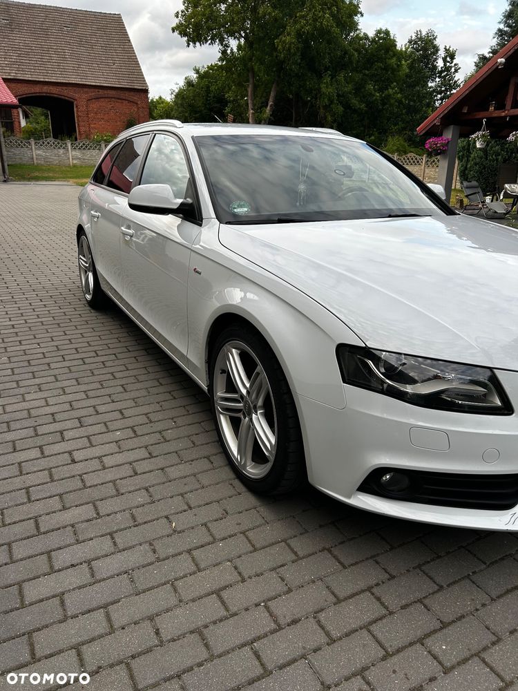 Audi A4 Avant 2.0 TDI Quattro Line - 8