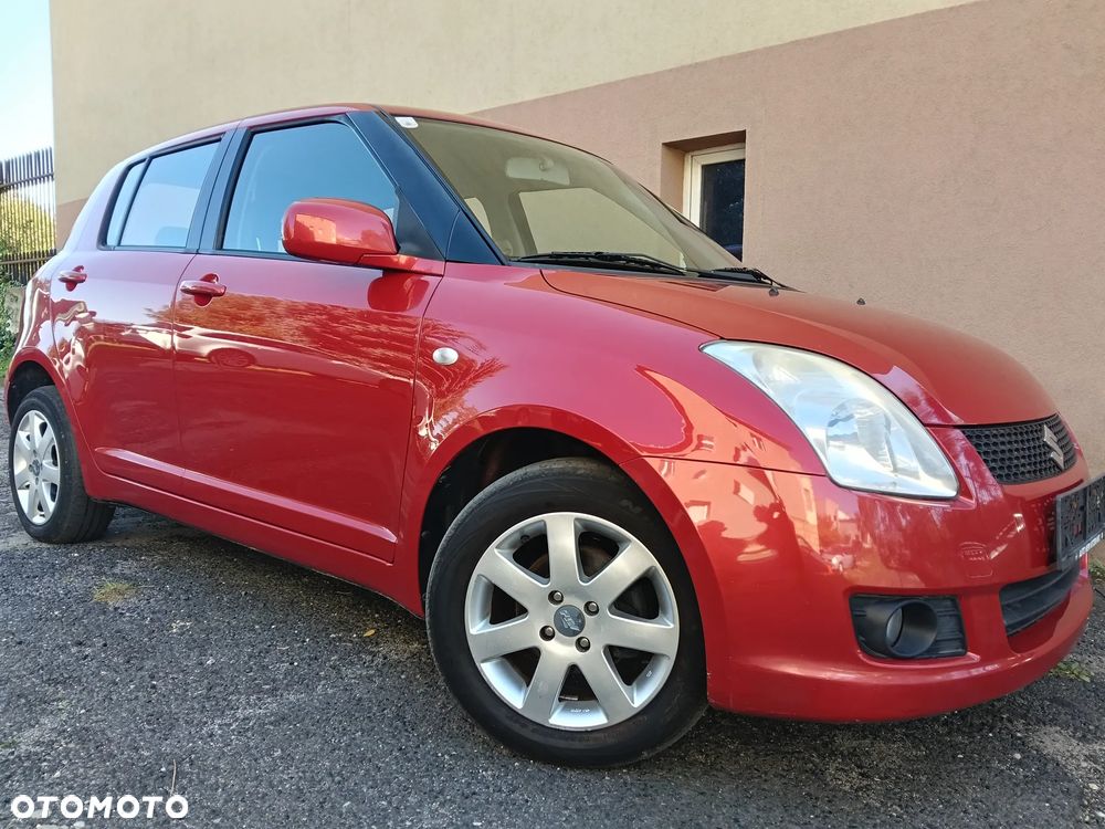 Suzuki Swift - 1