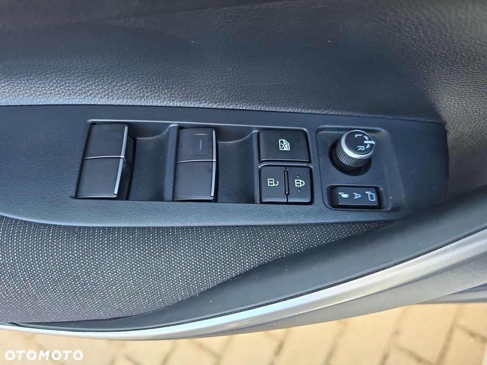 Toyota Corolla 1.8 Hybrid Comfort - 19