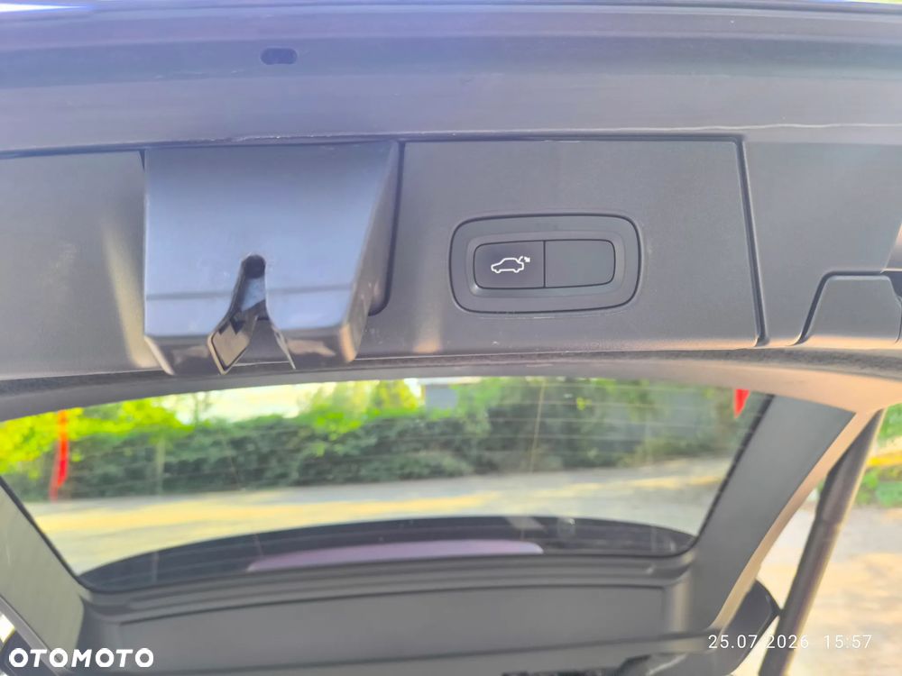 Volvo V90 D5 AWD Momentum Pro - 9