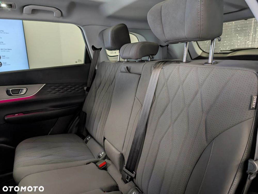 Chery Tiggo 8 1.5 T-GDI Super Hybrid Comfort DCT - 8