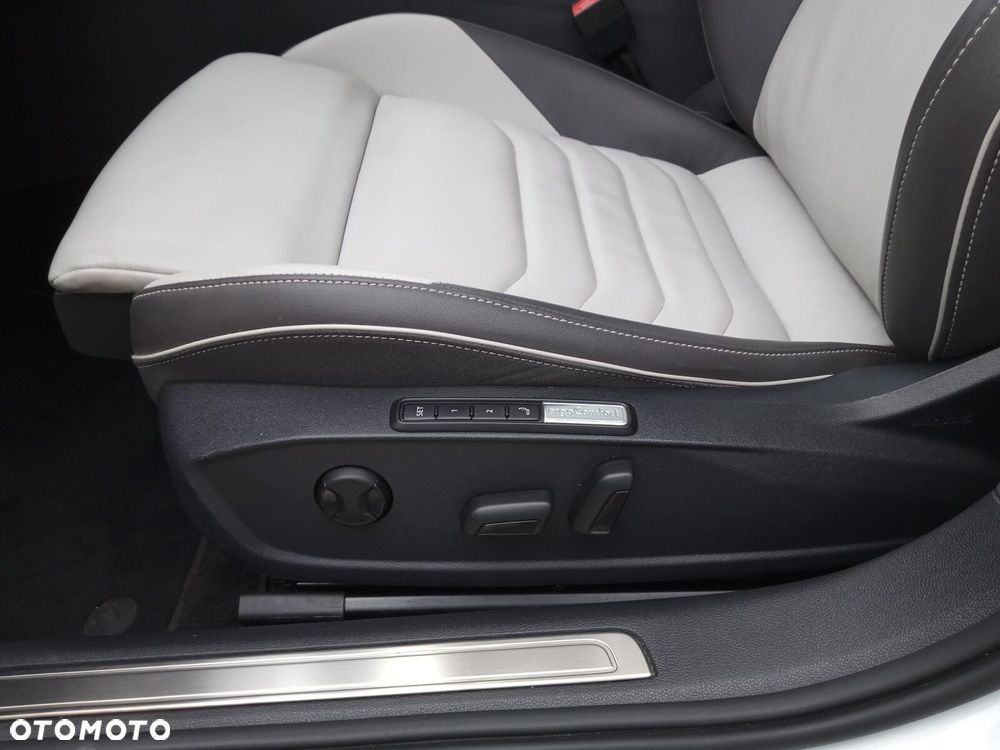Volkswagen Arteon 2.0 TDI 4Motion Elegance DSG - 13