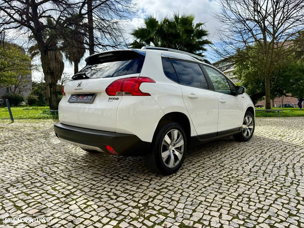 Peugeot 2008 e-HDi FAP 92 STOP & START Style - 4