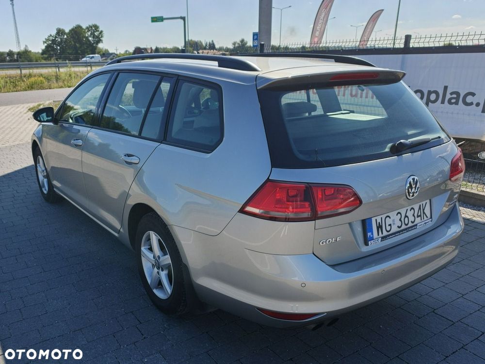 Volkswagen Golf - 12