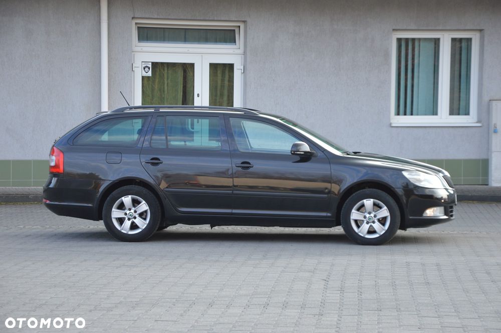 Skoda Octavia 1.6 TDI DPF Elegance - 10