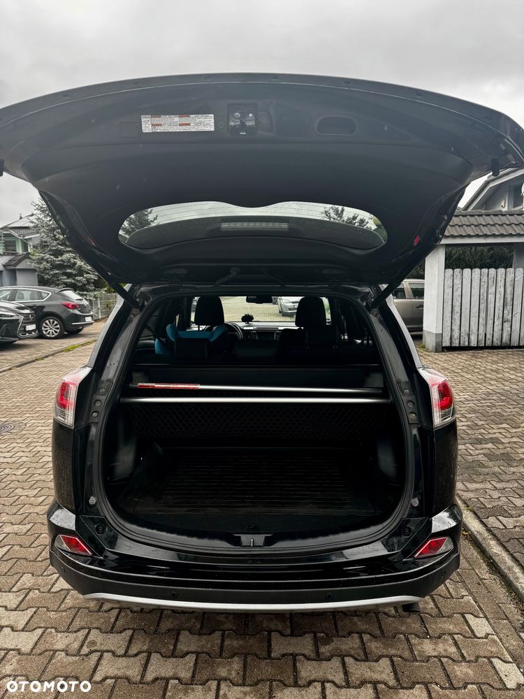 Toyota RAV4 Hybrid Premium 4x4 - 8