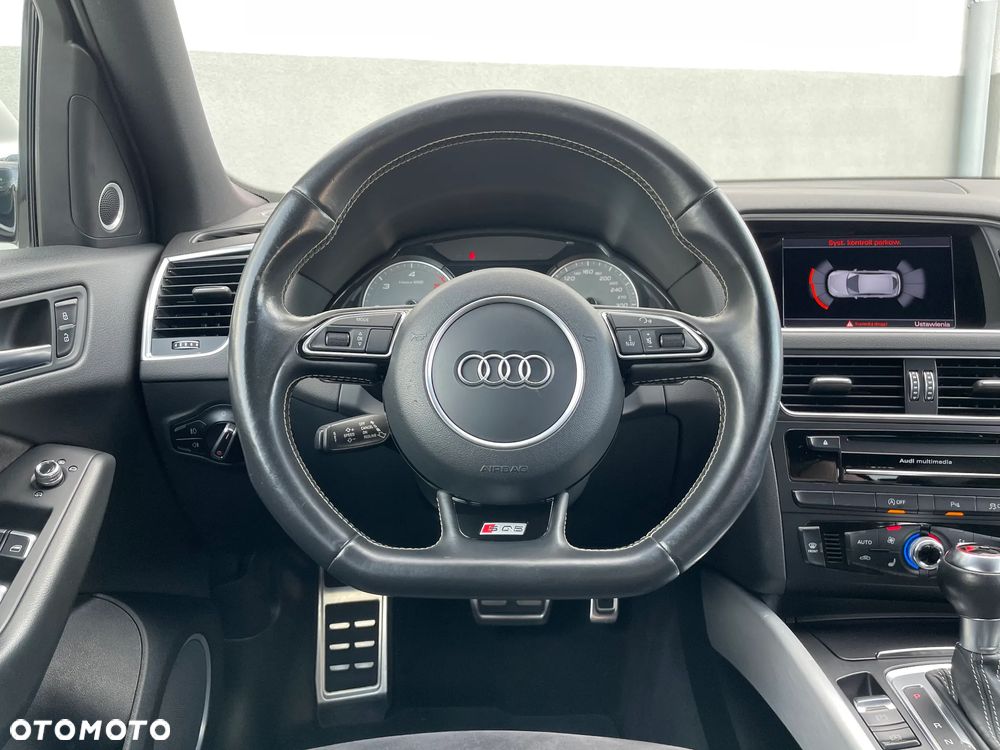 Audi SQ5 - 30