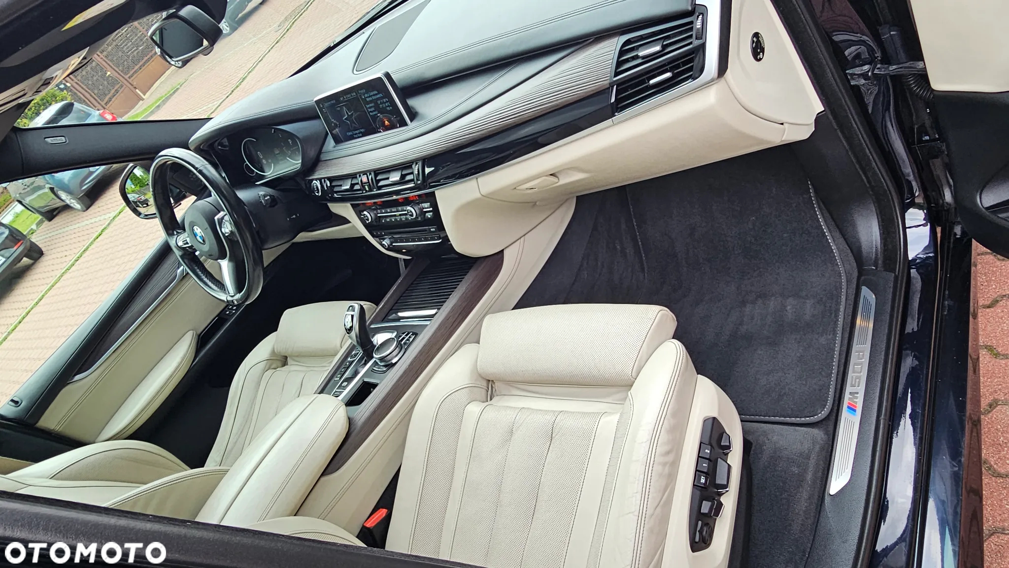 BMW X5 M M50d - 12
