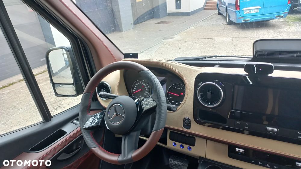 Mercedes-Benz Sprinter 519, dostępny - 19