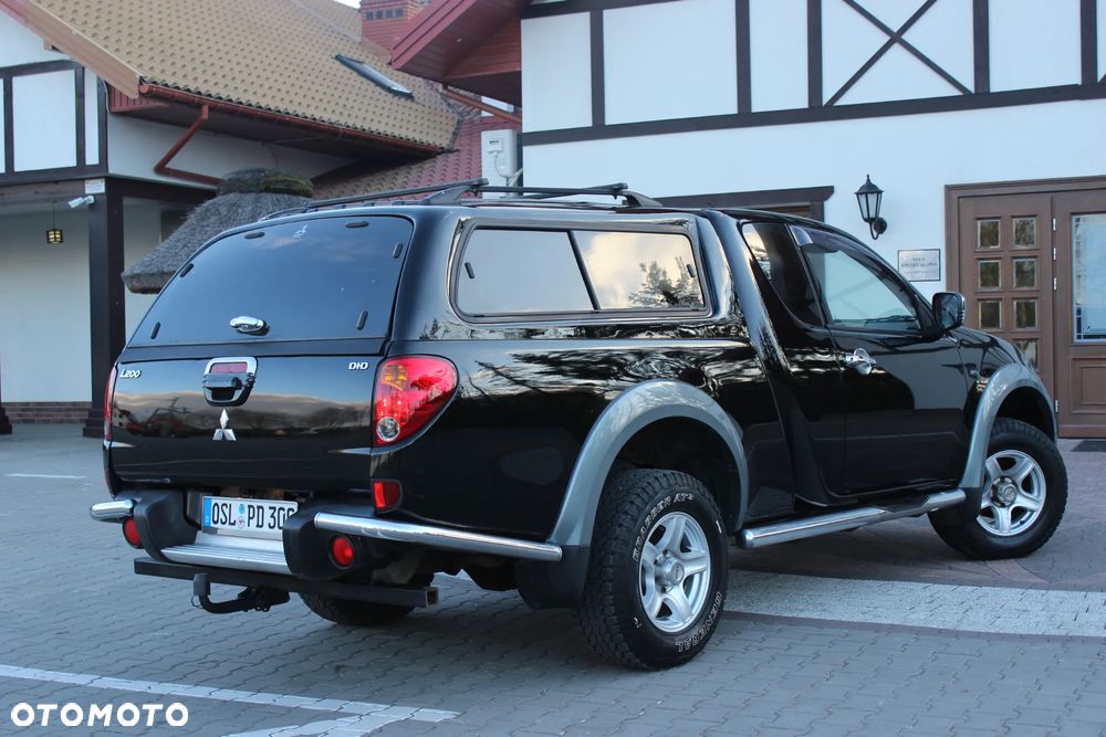 Mitsubishi L200 Pick Up 4x4 Intense Club Cab - 28