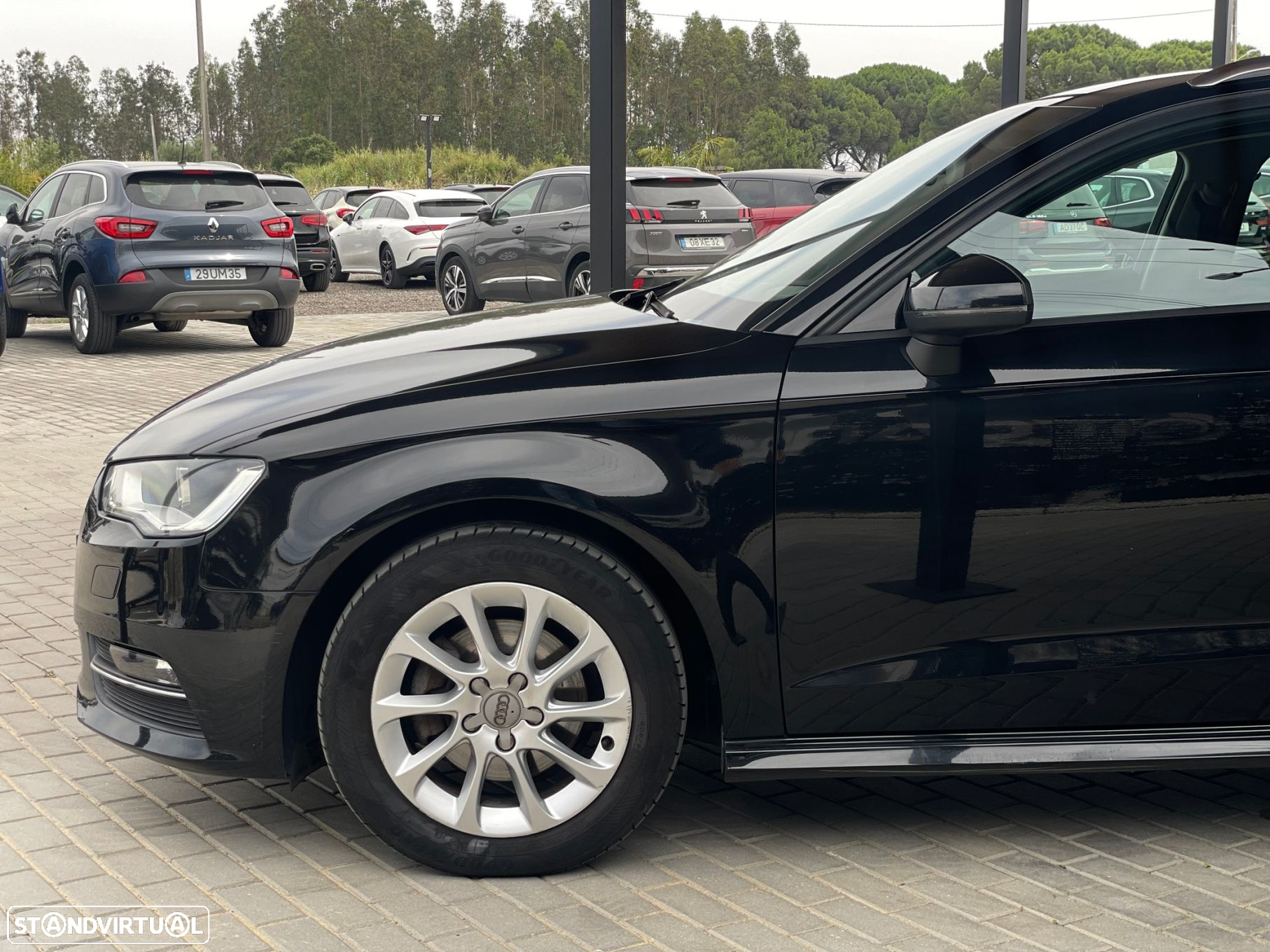 Audi A3 Sportback 1.6 TDI Attraction Ultra - 4