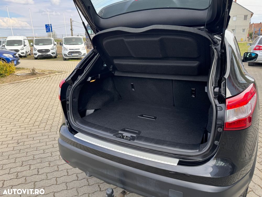 Nissan Qashqai 1.6 DCI Start/Stop 4X4 Acenta SP - 27