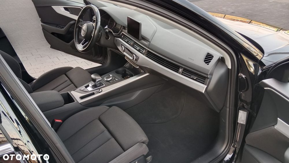Audi A4 Avant - 29