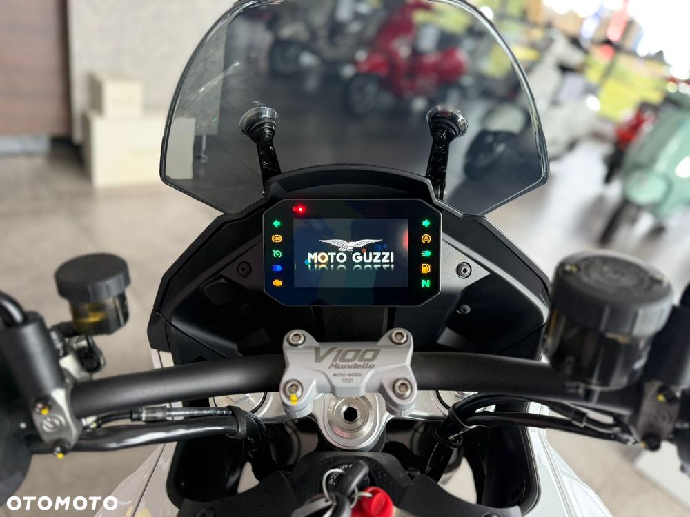 Moto Guzzi V100 Mandello - 7