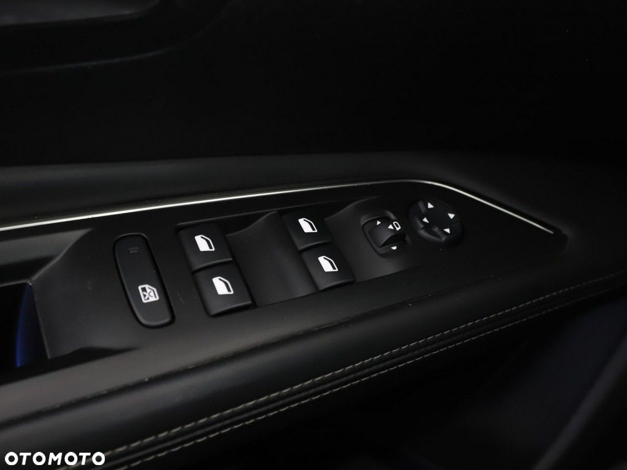 Peugeot 3008 1.5 BlueHDi Allure S&S EAT8 - 37