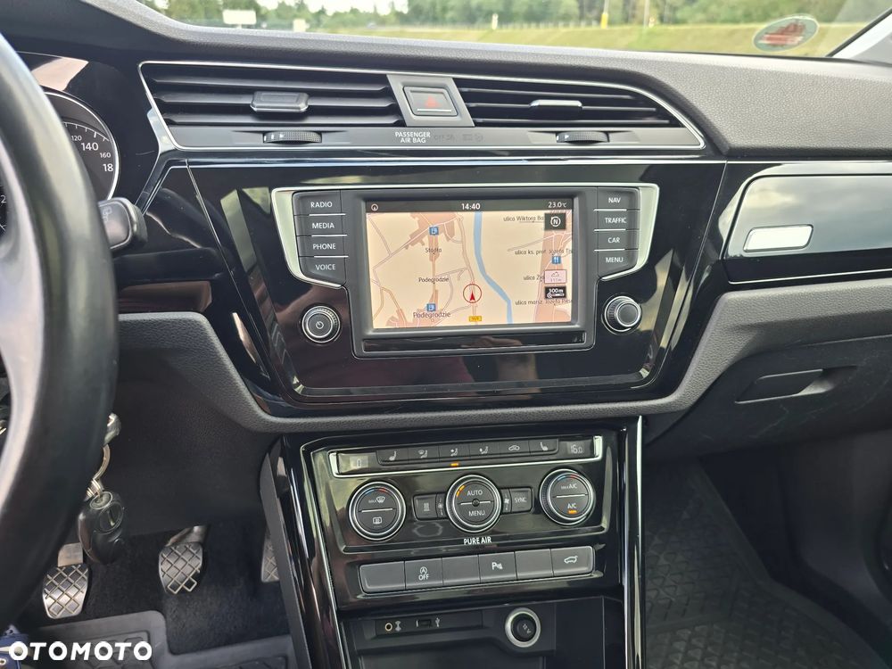 Volkswagen Touran 2.0 TDI SCR Highline - 17