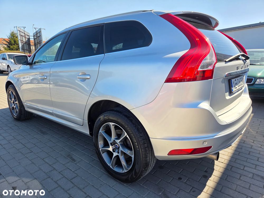 Volvo XC 60 D3 Drive-E Ocean Race - 4