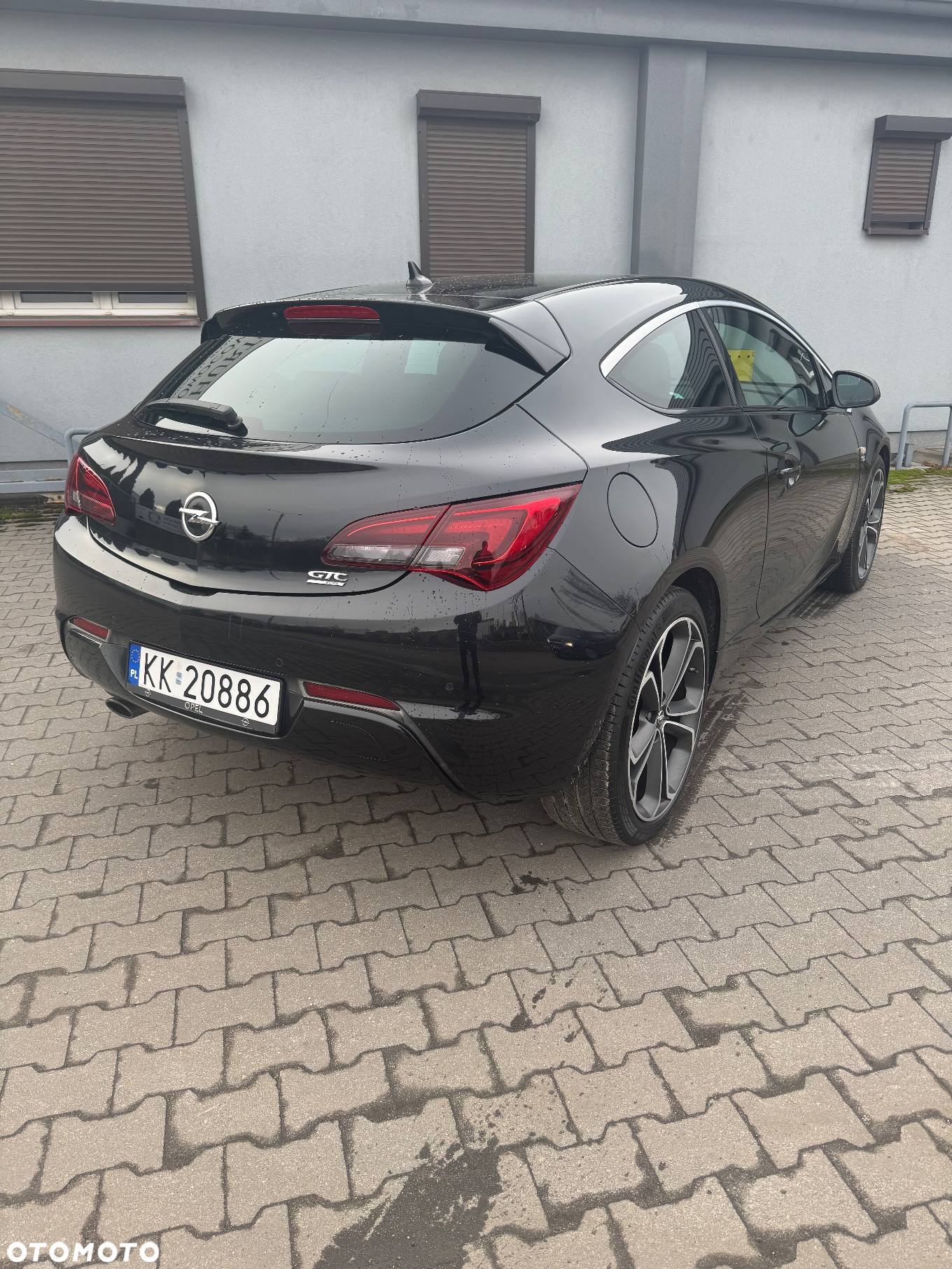 Opel Astra IV GTC 1.6 T SIDI Sport S&S - 14