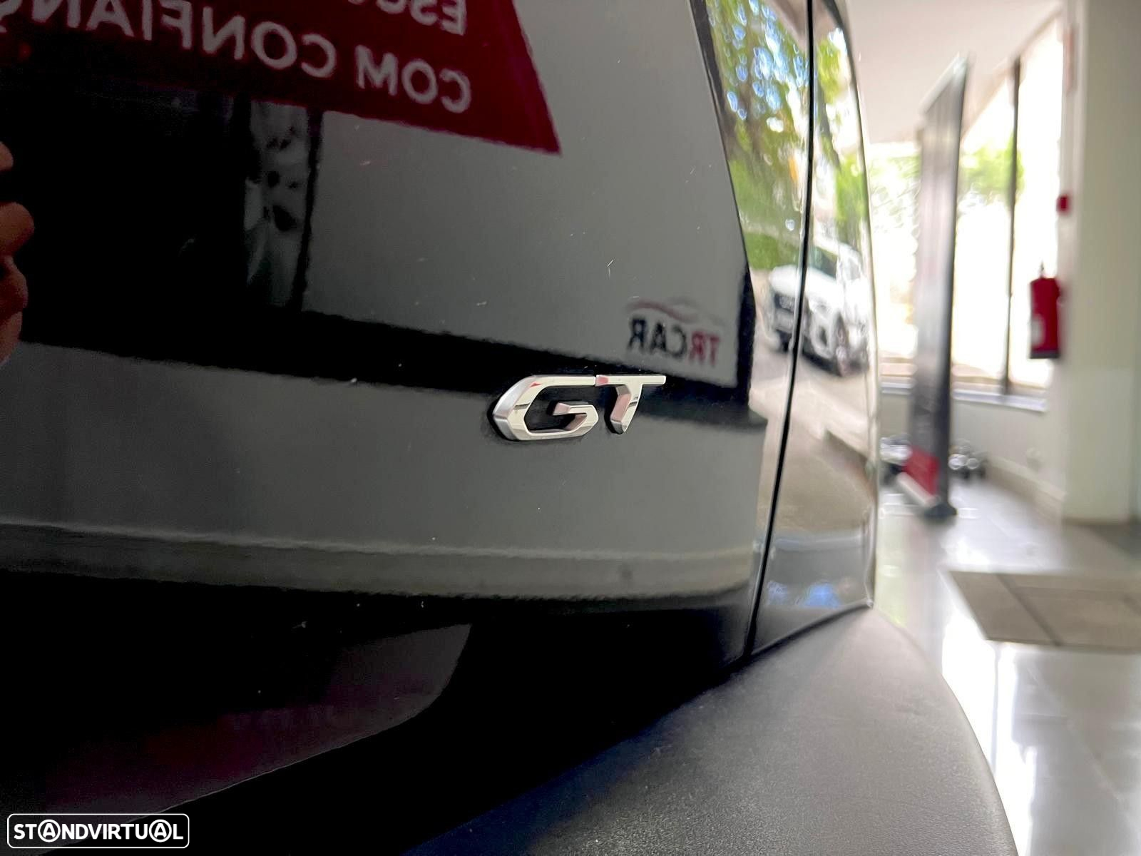 Peugeot e-2008 50 kWh GT - 14