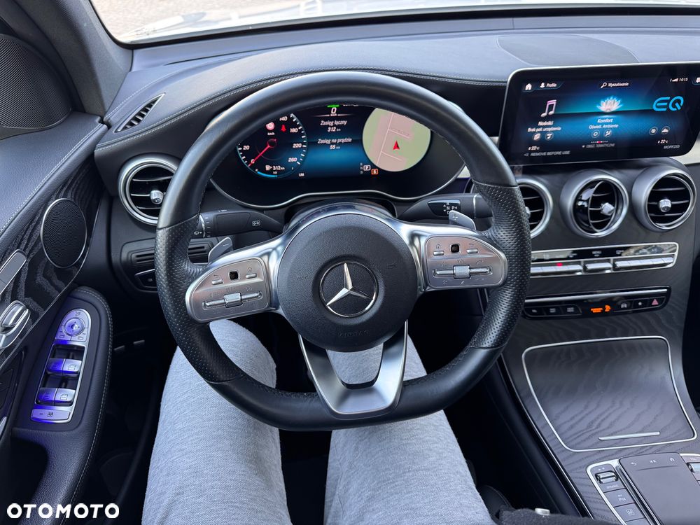 Mercedes-Benz GLC 300 e 4-Matic AMG Line - 22