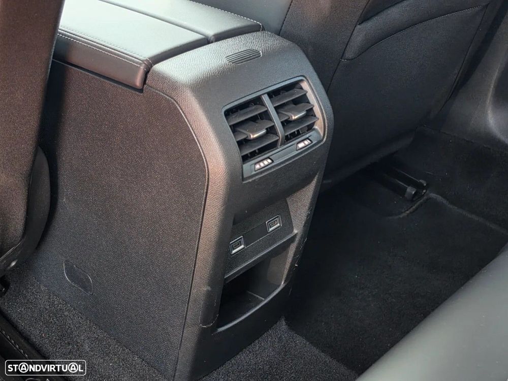 Peugeot 308 1.6 Hybrid Allure Pack e-EAT8 - 11