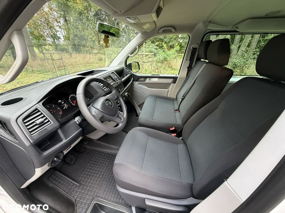 Volkswagen Transporter - 18