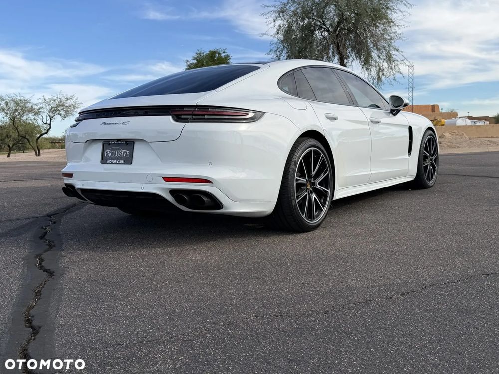 Porsche Panamera - 19