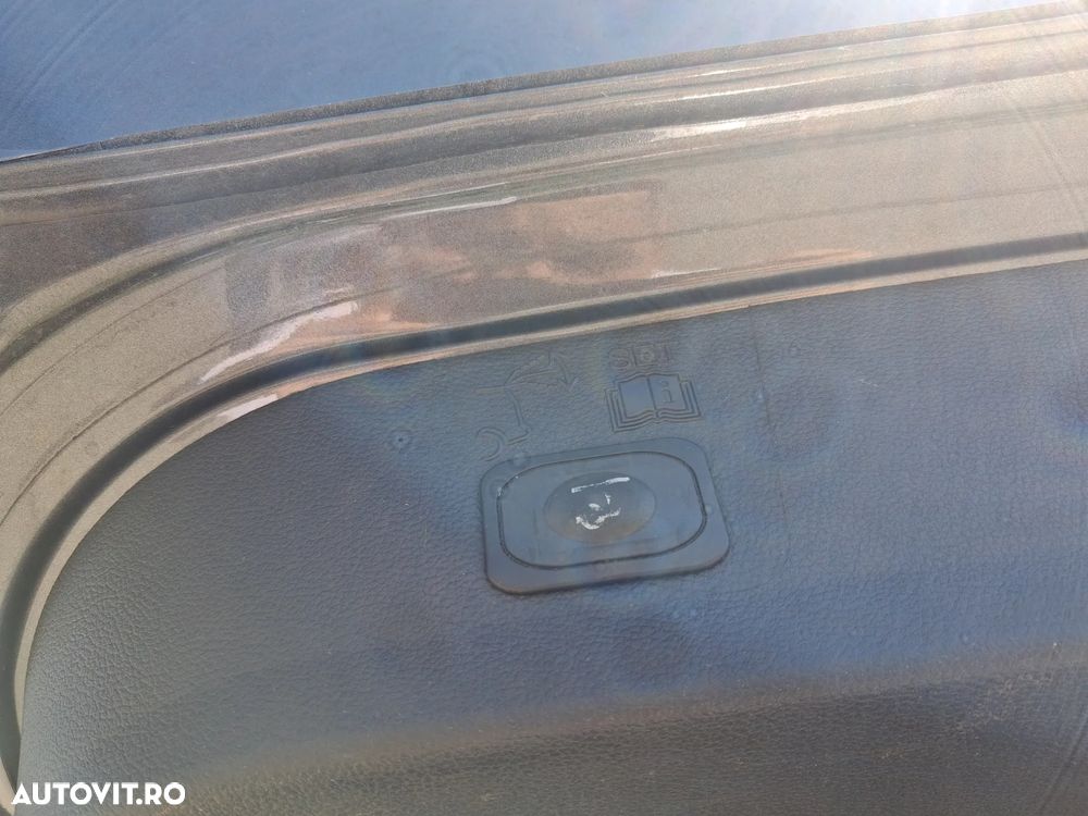 Ford Kuga - 12