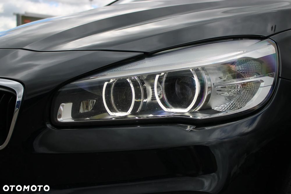 BMW Seria 2 218i Advantage - 12