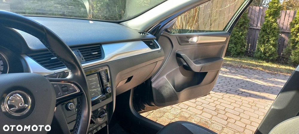 Skoda RAPID 1.0 TSI Ambition - 25