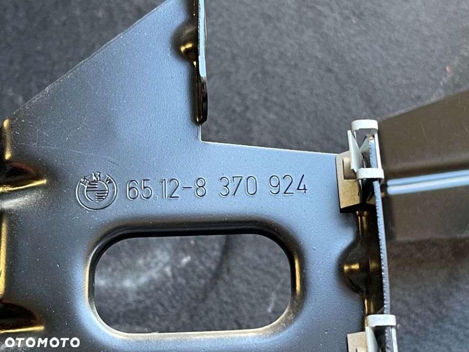 Stelaż pod czytnik nawigacji navi zmieniarki Bmw e46 sedan - 2