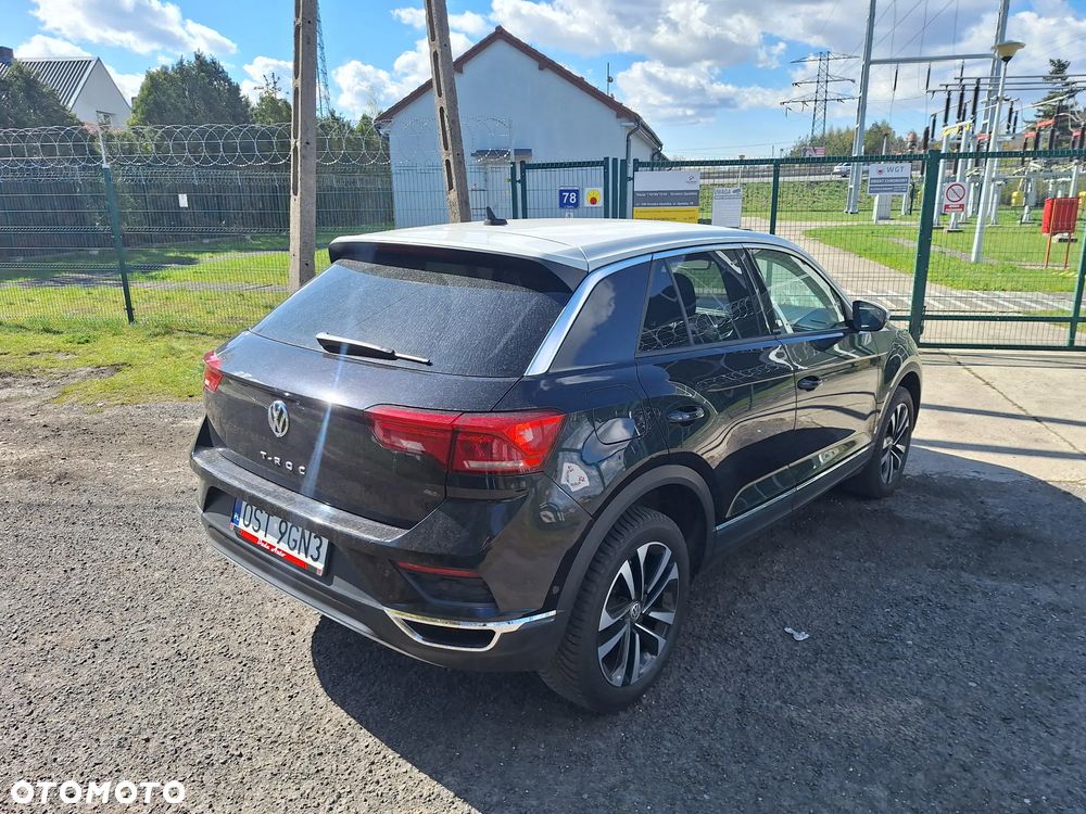 Volkswagen T-Roc - 3